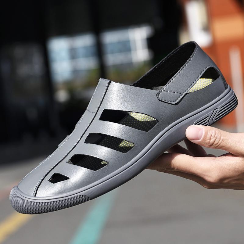 Fashionable Outdoor Men Breathable Hollow Out Casual Anti Slip Beach Shoes Summer New Men Comfortable Leather Hole Shoes Sandals