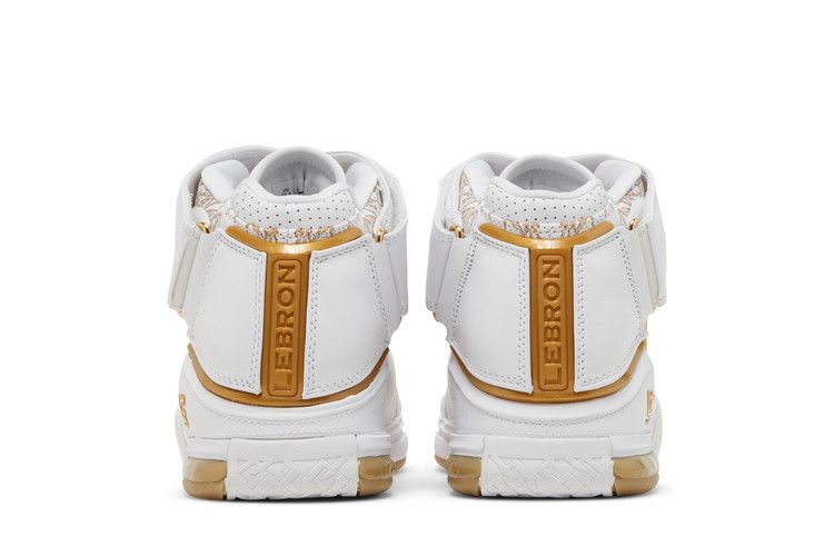 Nike Zoom Lebron 2 Retro 'Maccabi' 2022