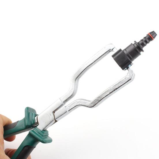 Щипцы для разъединения автомобильных электрических разъемов. Длинные щипцы для снятия свечей зажигания с нескользящей ручкой. Универсальные плоскогубцы для автомобильных топливопроводов.