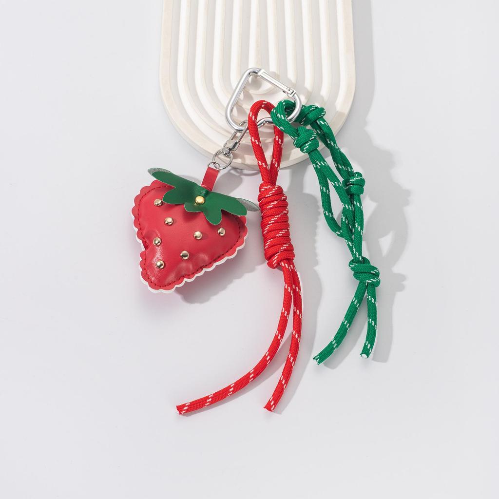 1 шт. Подвеска для сумки Резаная клубника для женщин Пара Украшение для автомобиля Ювелирное изделие Подарок Аксессуары Подвеска для рюкзака CLE