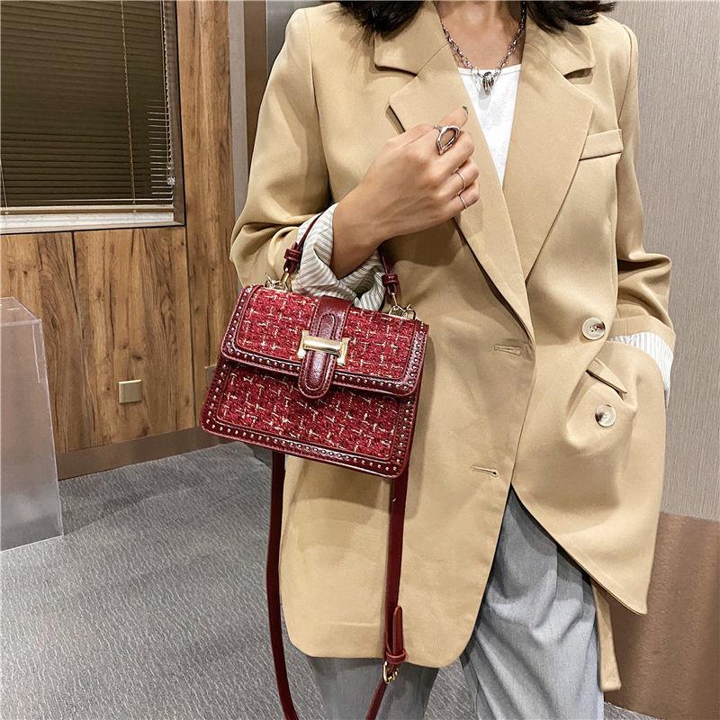Niche Light Luxury Small Fragrant Style Women's Armpit Bag Senior Sense of Mini Crossbody Bag Simple Versatile Casual Paragraph Shoulder Bags