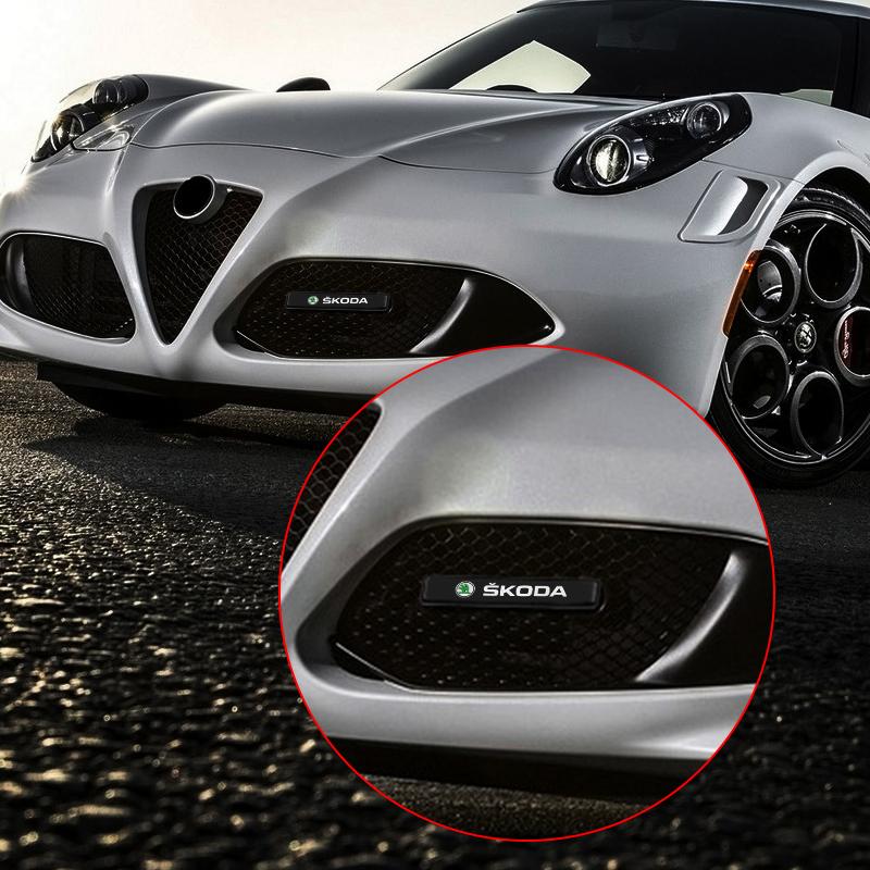 Наклейка на решетку радиатора автомобиля, эмблема R LINE, светодиодная подсветка для Skoda Octavia Superb Rapid Kodiaq Karoq Fabia Kamiq Roomster Citigo