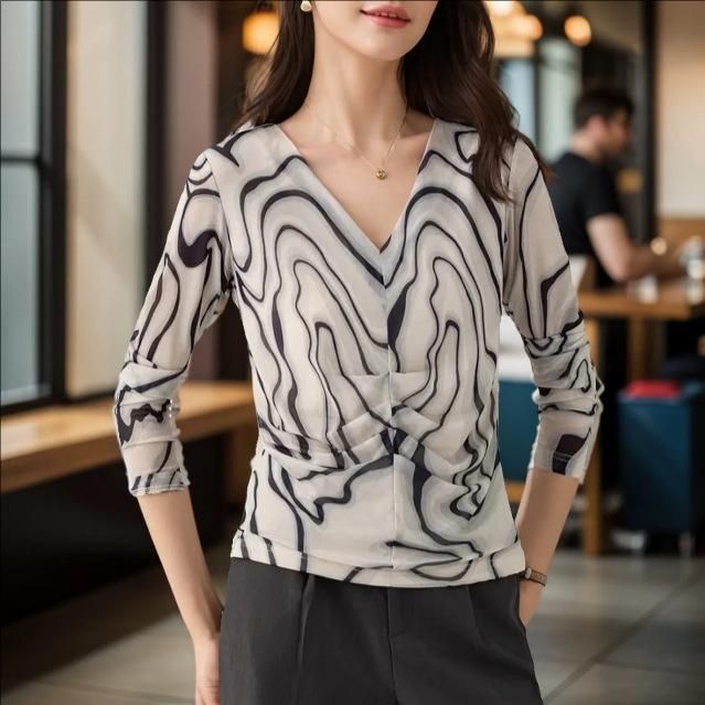 Весенняя новинка, топ с длинными рукавами, дизайнерская тонкая базовая рубашка для женщин, универсальная футболка с V-образным вырезом