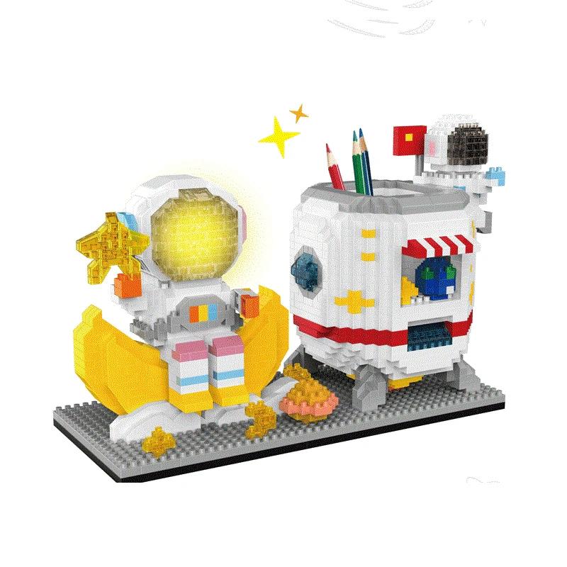 Mini Blocks Spaceman Building Toy Astronaut Diy Micro Educational Bricks Fun Birthday Girl Gift Man Christmas Present 18359