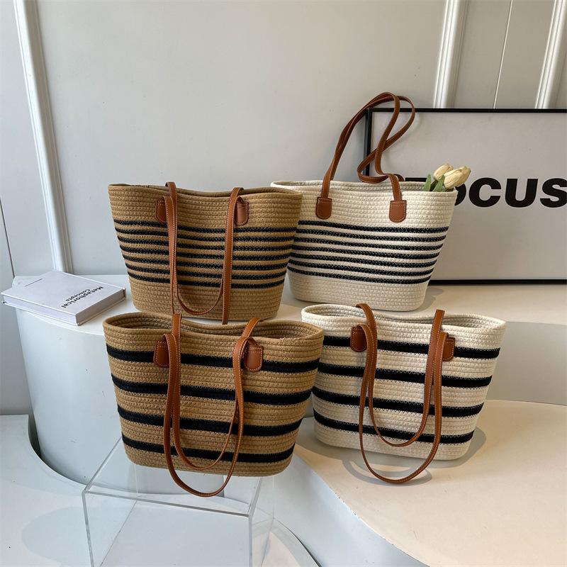 Модная плетеная сумка из хлопковой веревки, большая вместимость, в полоску, универсальная, для отпуска, пляжная сумка, женская соломенная повседневная сумка через плечо