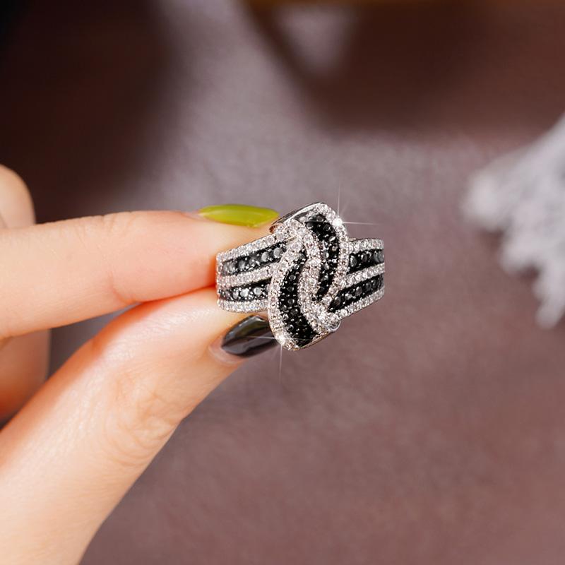 Кольцо Huitan Personality Black Enamel Knot Ring для женщин, новое современное дизайнерское шикарное женское кольцо на палец, вечерние украшения с фианитами