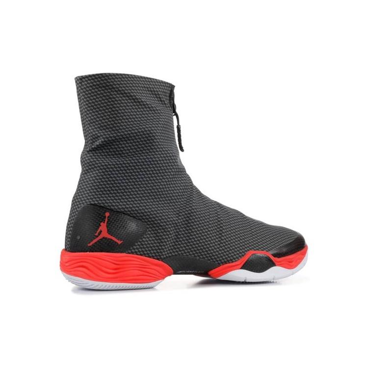 Jordan XX8 Карбоновое волокно 555109-020