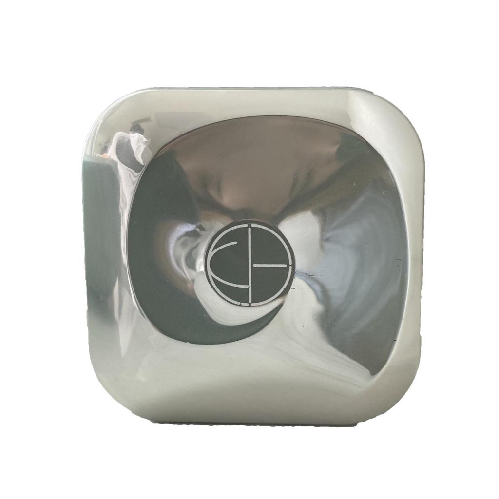 Kobeleen Оживляющая легкая фиксирующая пудра-компакт с пуховкой - Натуральная тонирующая рассыпчатая пудра.