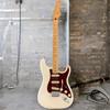 Fender Electric Guitar Player Plus Maple Olympic Pearl Stratocaster®, Fingerboard,