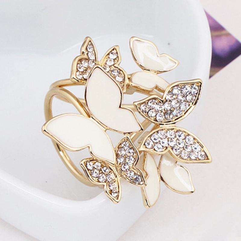 Elegant scarf clip with a triple-ring butterfly design, suitable for scarves (gold)