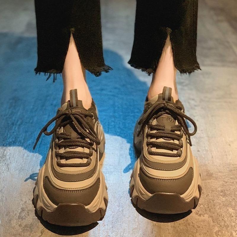 Кроссовки на платформе женские 2025 года, новые модные туфли с увеличенной высотой из вулканизированной кожи, зимние утепленные хлопковые туфли Zapatillas De Mujer