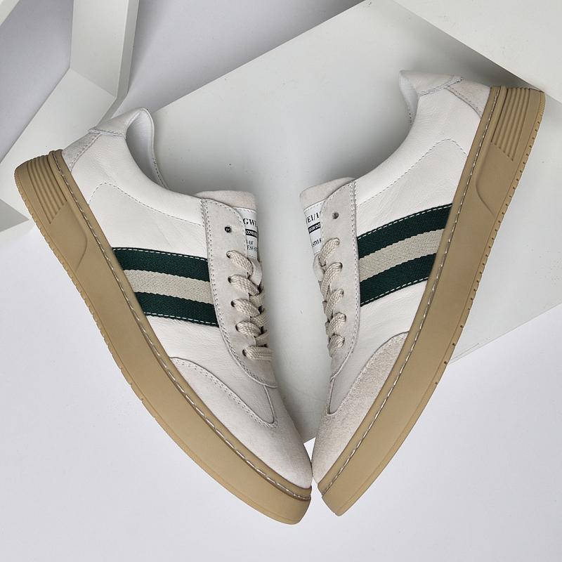 Men Shoes Sneakers Lightweight Breathable Men's Shoes Flat Lace-Up Men Sneakers All-match Casual Leather Shoes Men Comfy Casual