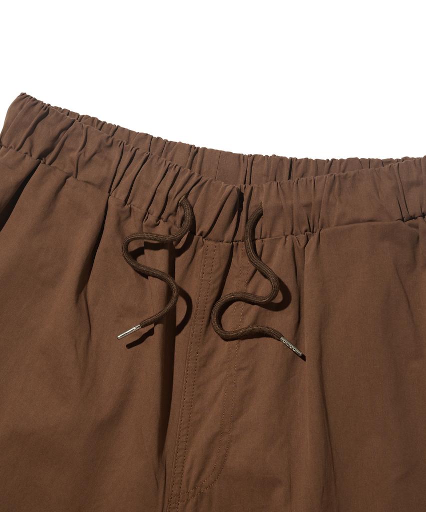 TAILOR STUDIO Cotton Campus Bermuda Pants (Brown)