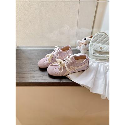 Кожаная версия любви всеобъемлющая девушка пара шнурков сочетание цветов внутренняя высота увеличение повседневная обувь женщина