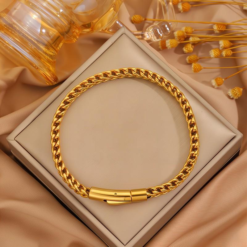 Роскошный браслет с четырехлистником: Позолоченная 18K, Невыцветающая Титановая Сталь с Алмазными Акцентами