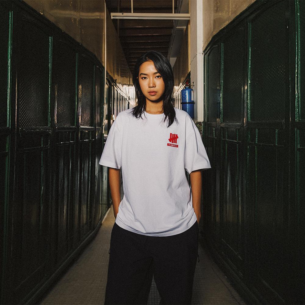 UNDEFEATED X Formula 1 Las Vegas Grand Prix F1 Lvgp Lockup Tee UC51GSS08M