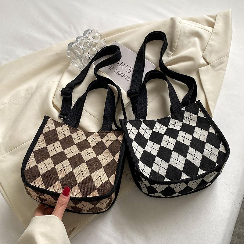 Высококачественная сумка через плечо в форме ромба на одно плечо, новая модная сумка, универсальная сумка Ins для поездок на работу и обратно для женщин