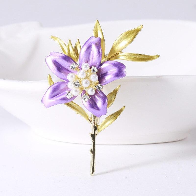 Blucome New Artistic Peach-blossom Brooch Gentle Fresh Flower Plant Pin Women Party Office Brooch Pin Gifts
