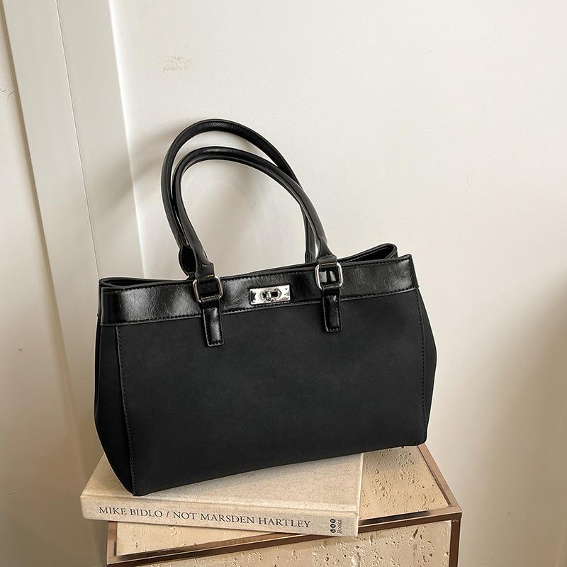 Вместительная сумка-тоут для поездок на работу женская 2025 новая осенне-зимняя ретро сумка через плечо ретро сумка для выхода в свет