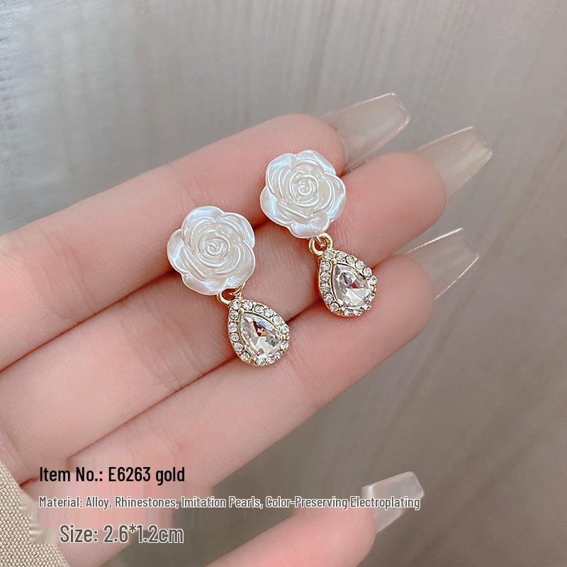 Elegant Imitation Pearl Stud Earrings – Luxury, Versatile Style for Women