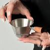 Мерная чашка для эспрессо из нержавеющей стали с ручкой из грецкого ореха