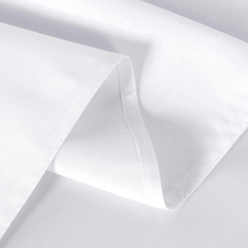 Waterproof Black and White Rectangular Polyester Tablecloth for Dining, Coffee Tables, Parties, Hotels, Restaurants, and Banquets.