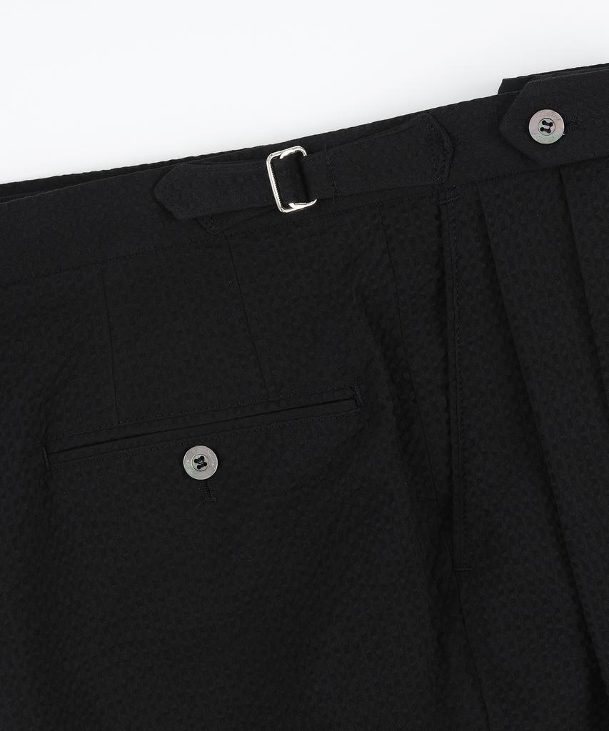 BELLIEF Essential Seersucker Adjust 2-Pleated Relaxed Chino (Black)