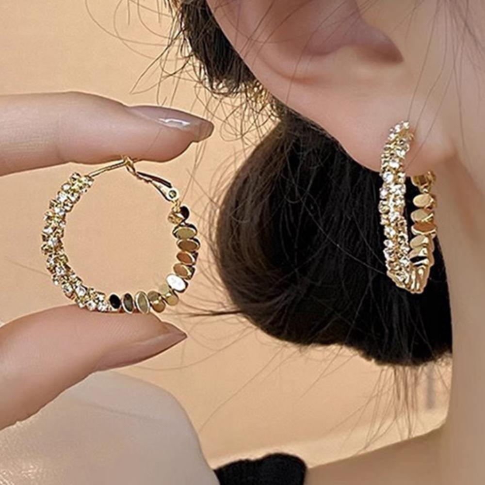 Серьги-кольца с битыми кристаллами – 2 цвета, из Кореи