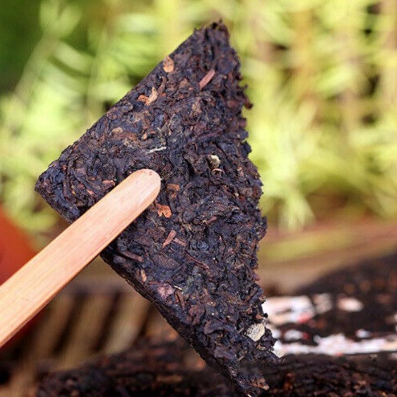 250 г ароматного чая из клейкого риса Юньнань Мэнхай, брикет, спелые листья чая пуэр, упакованные в коробку