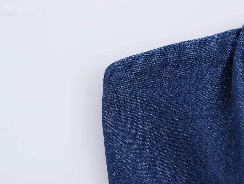 Весна 2025 Женское синее джинсовое платье без бретелей с открытыми плечами, длинное, с прямым вырезом и широким подолом