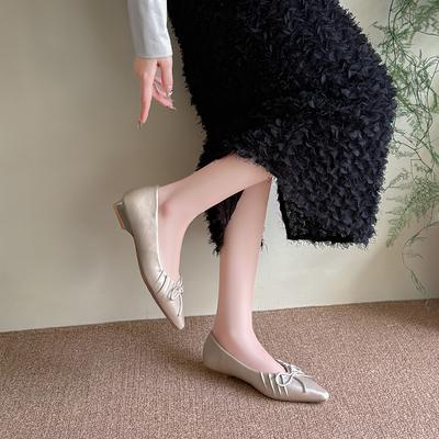 Мода Новинка 2025 Мода Женские балетки с острым носком с обувью Мягкий бант-бабочка Женская обувь слипоны Неглубокие женские балетки