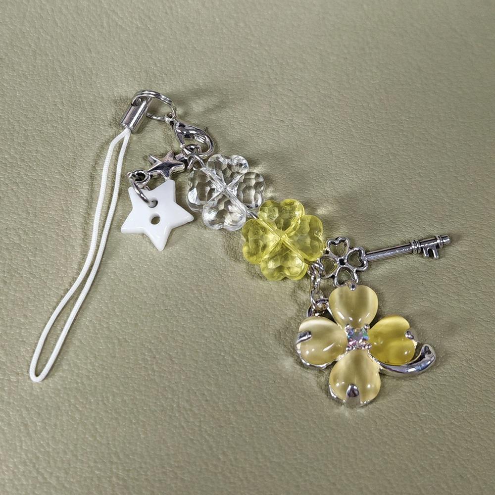 Четырехлистная цепочка для телефона с бусинами, красочный брелок, подвеска в виде листьев клевера, подвесное украшение