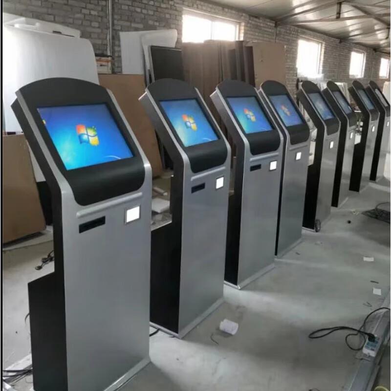 Vertical Touchscreen Self-Service Kiosk CN plug (adapter included)