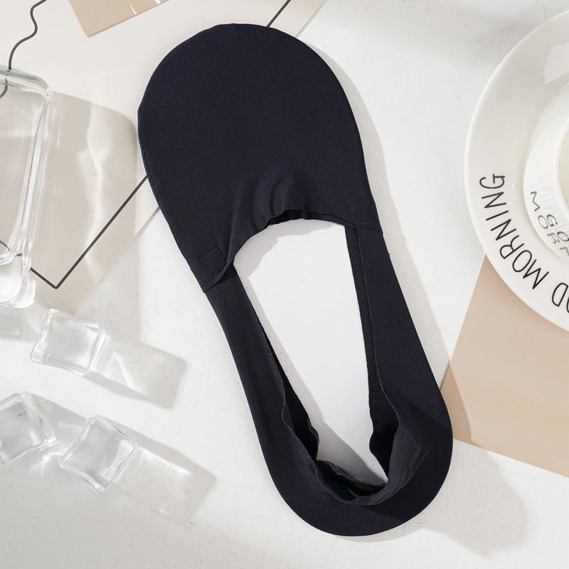Men Ice Silk Seamless Boat Socks Breathable Cotton Bottom Silicone Non-slip Ankle Invisible Socks for Men