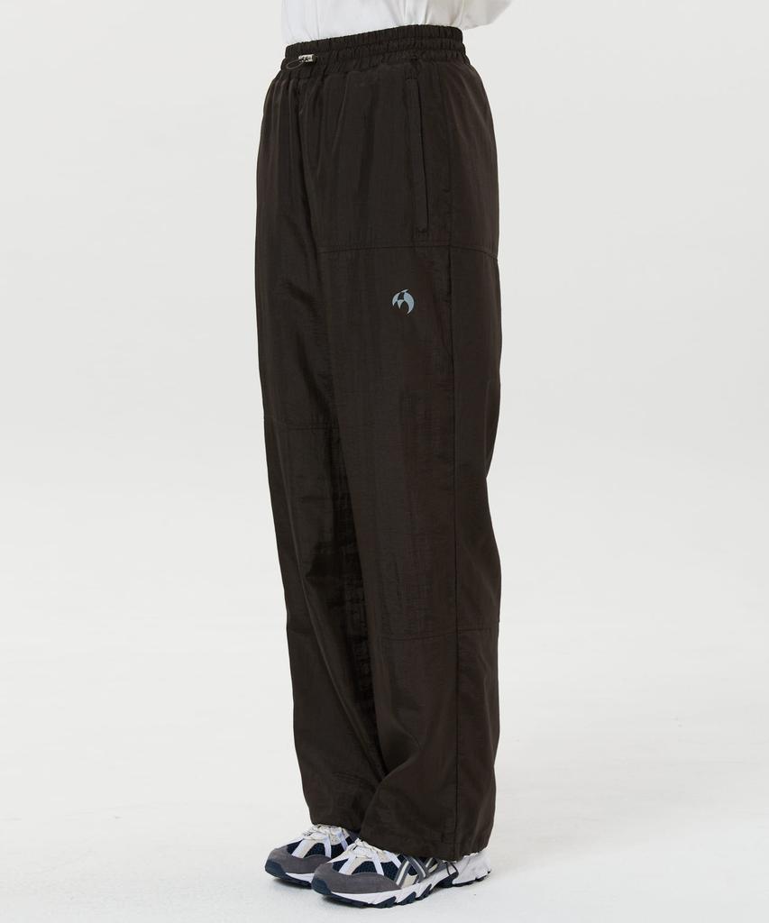 WAIKEI Nylon Wide Track Pants Brown