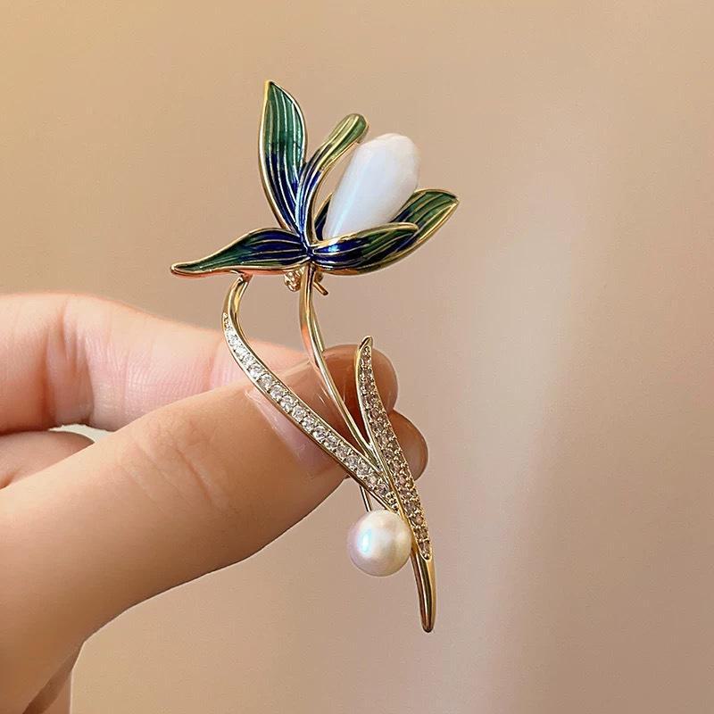 Ретро китайская брошь с кисточкой в виде бабочки и цветка – элегантный аксессуар для чонсама