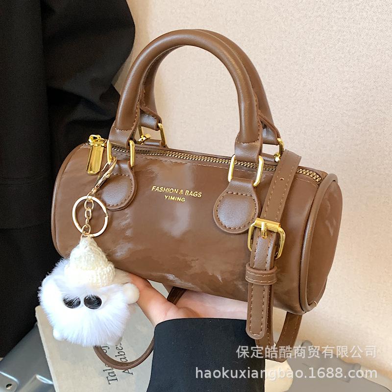 Маленькая сумка в иностранном стиле высокого класса, женская, 2025, новая, популярная, универсальная сумка-мессенджер, модная, супергорячая, портативная сумка-бостон