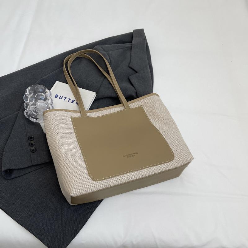 Холщовая сумка большой вместимости для женщин. Новинка 2024 года, осенне-зимняя повседневная универсальная текстурированная сумка через плечо для классных поездок на работу.