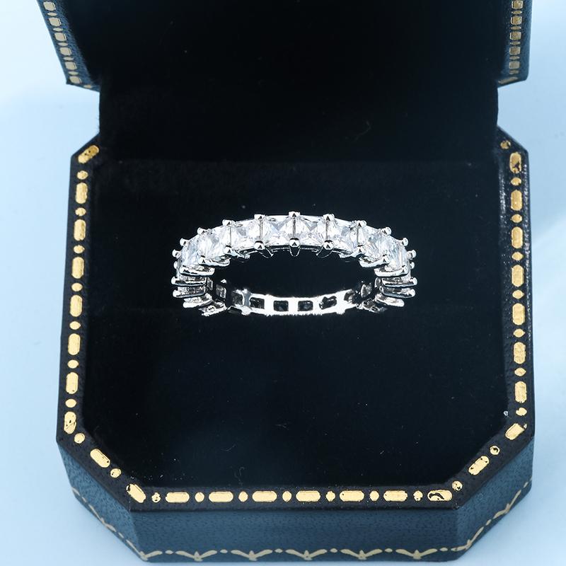 New Women's Simple Zircon Ring AAAA Shiny Zircon Wedding Ring Fashion Eternal Promise Ring Couple Ring Christmas Gift