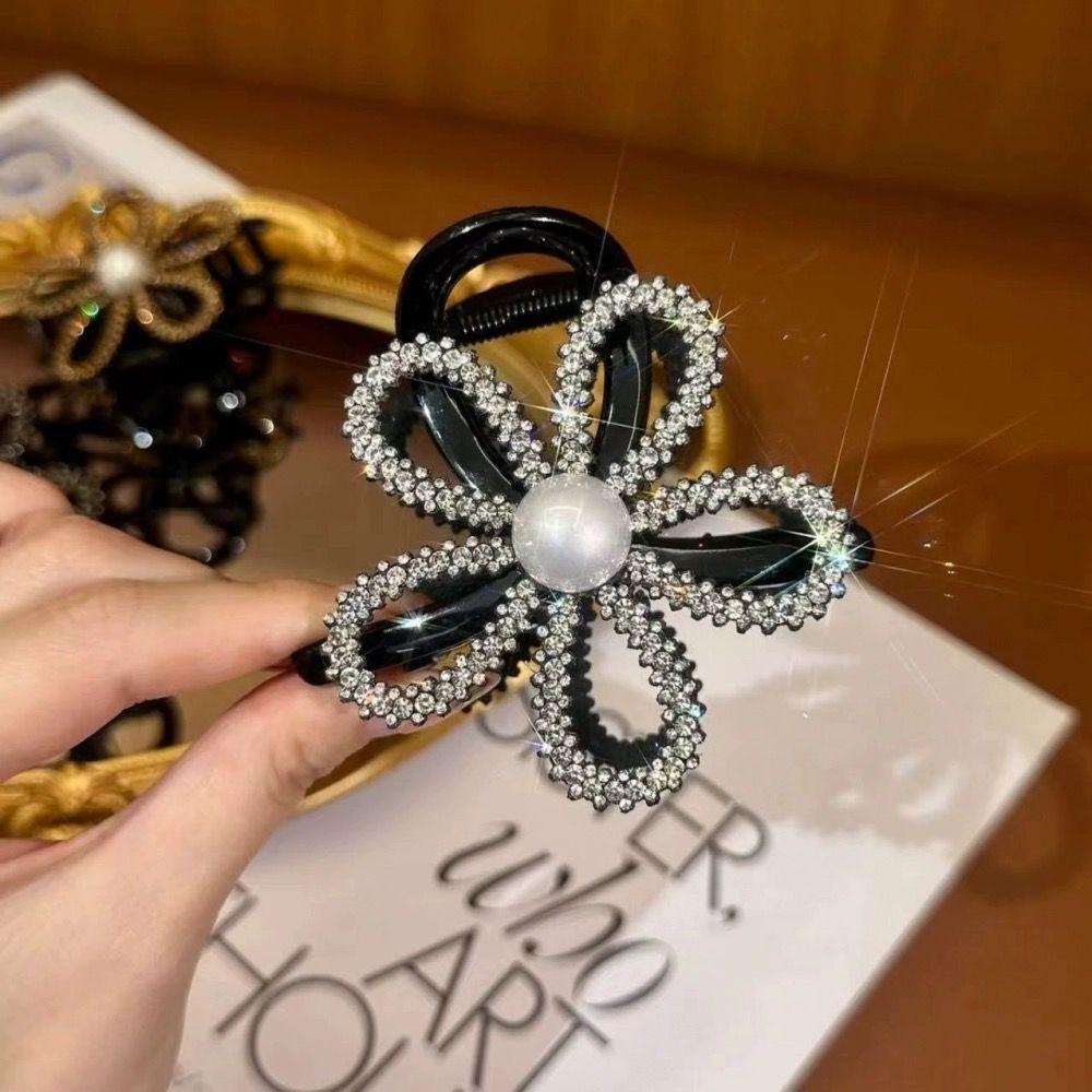 Zircon Flower Pearls Shark Clip Korean Style Shiny Hair Claw Rhinestone Shark Clip Daily