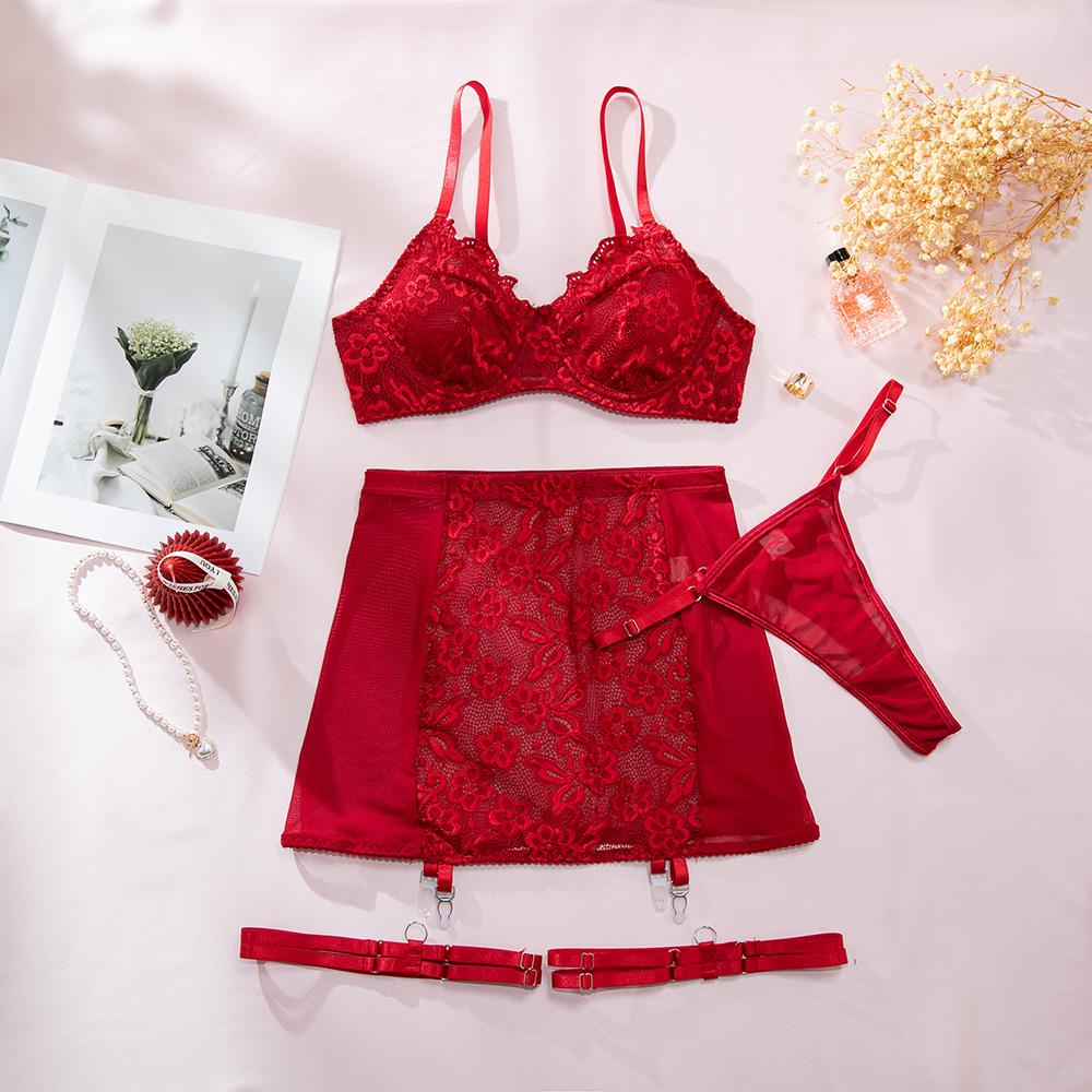 Комплект соблазнительного нижнего белья Toucheart Fancy Hot: трусики и облегающее платье, лоскутное шитье, кружево, цветочный узор, высокая талия.