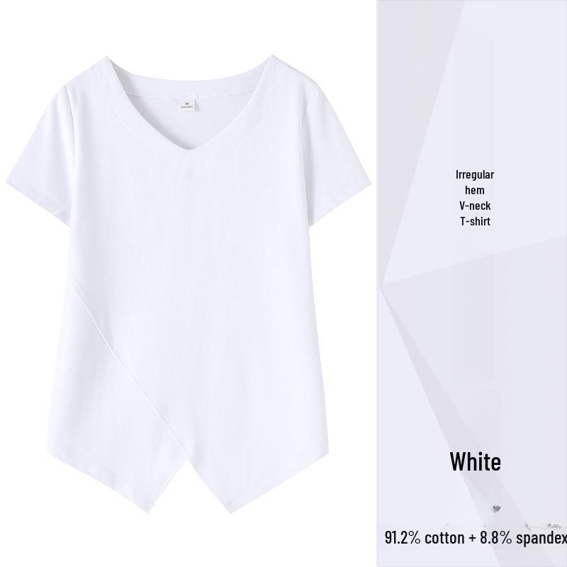 Черная футболка с V-образным вырезом и неровным подолом, короткими рукавами - корейская мода 2022 года