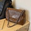 Premium Retro Bag Women's Bag New Popular Chain Shoulder Bag Large Capacity Commuter Tote Bag