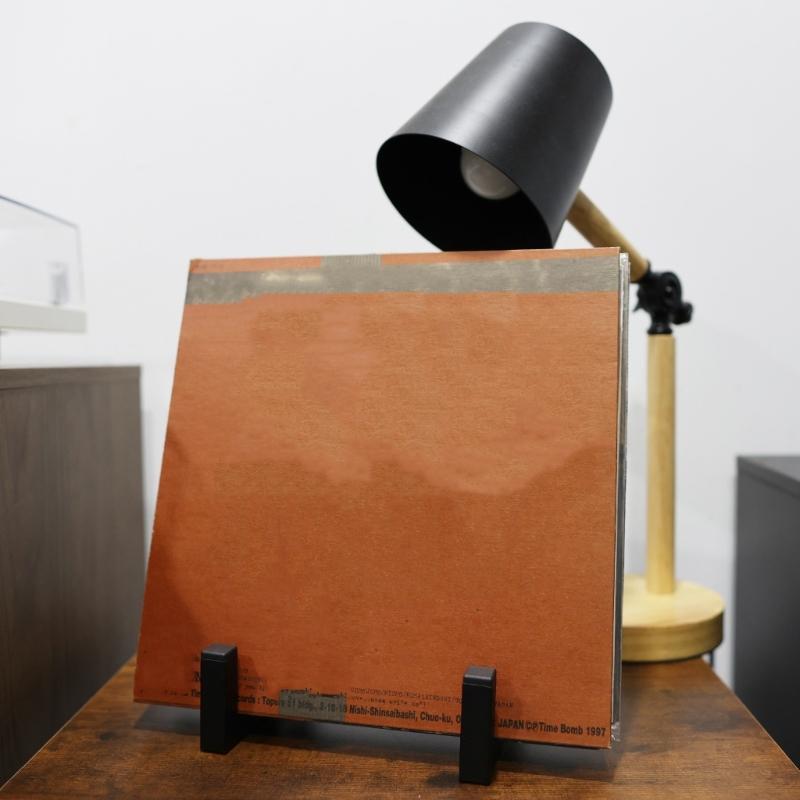 Vintage Style Iron Storage Shelf For Music Albums And Art Decors Practical Metal CDs Holder Display Cabinet