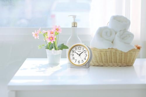 Seiko Clock Будильник Настольные часы Автоматическая подсветка Аналоговые Видимые ночью Серебристый металлик 116 x 115 x 81 мм KR518S