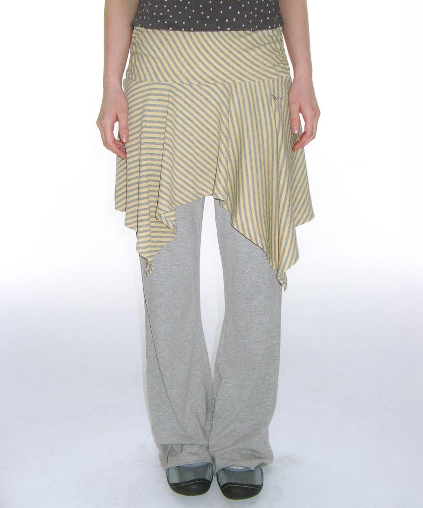 AMES-WORLDWIDE Unbalance Layered Skirt Pants Yellow