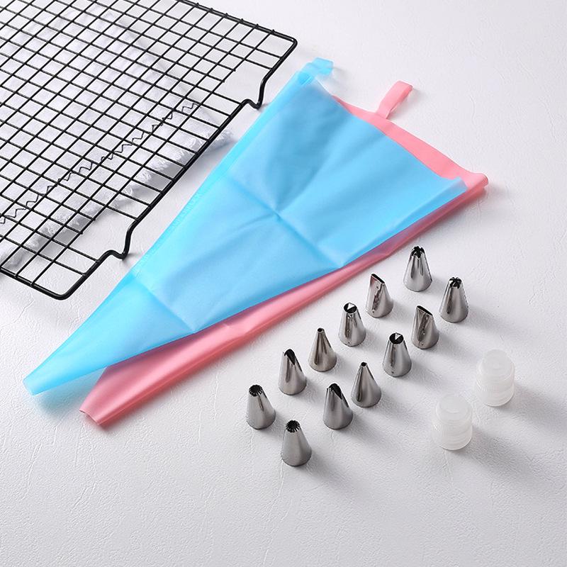 Набор силиконовых насадок для глазури с муфтой и кондитерским мешком для украшения торта