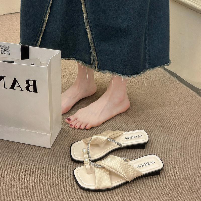 Низкие туфли женские тапочки повседневные пантофле блестящие шлепанцы резиновые шлепанцы роскошные новые желейные мягкие гавайские туфли на плоской подошве из искусственной кожи с блестками