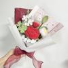 JOMODECOR Букет из роз ручной работы из шерсти Клубничный кролик Маленькая хризантема Четырехлистник Гипсофила Вязаный крючком букет цветов Никогда не вянет Ручная работа Для помещений