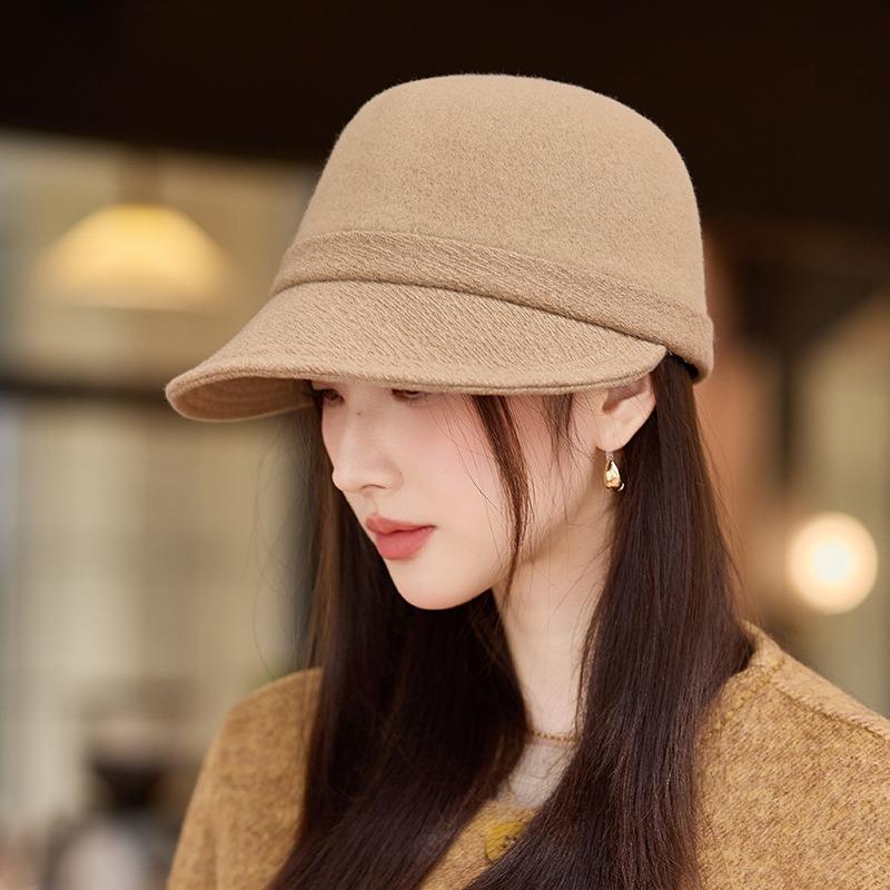Autumn and Winter Hat Women's High-end Temperament Duck Tongue Beret Fashion Versatile Ear Protection Warm Newsboy Hat